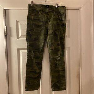 Gap Best Girlfriend Camo Jeans 29